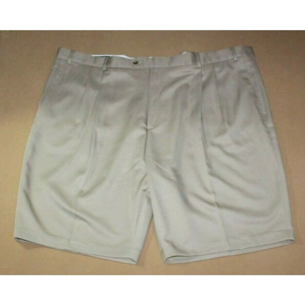 NWT PAUL FREDRICK Mens Beige Shorts Size 50